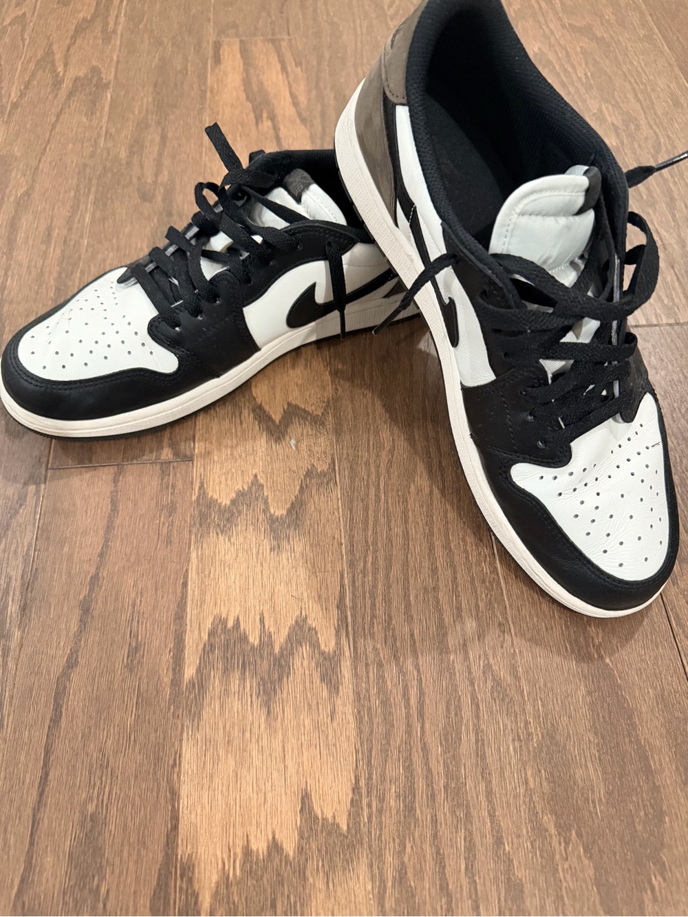 Men’s Jordan 1 Retro Low OG Color Mocha